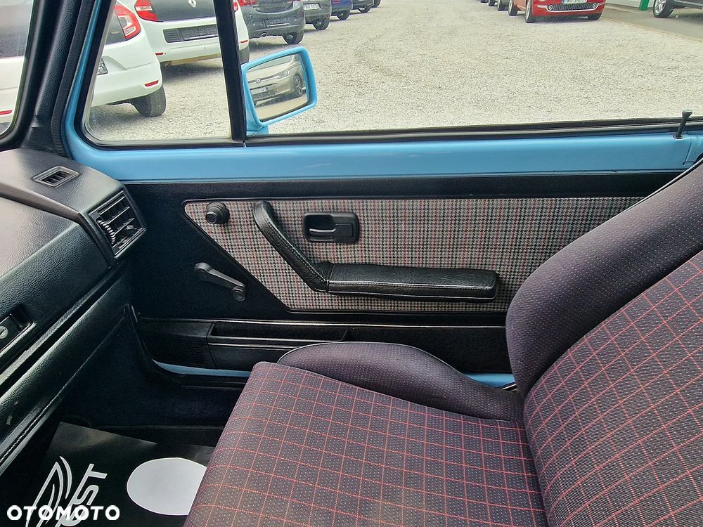 Volkswagen Golf 1.8 CL Syncro - 18