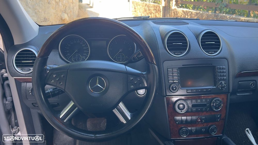 Mercedes-Benz GL 320 CDI - 23