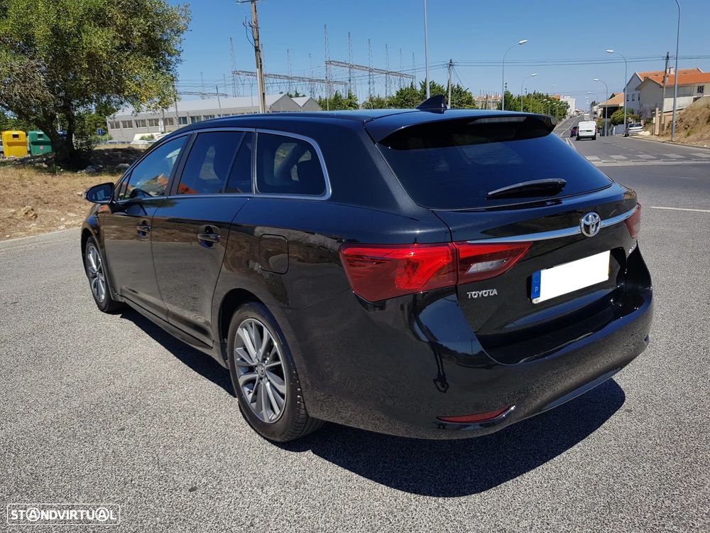 Toyota Avensis Touring Sports 1.6 D-4D Luxury+GPS - 5