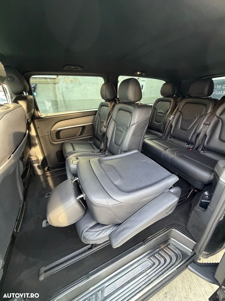 Mercedes-Benz V - 12