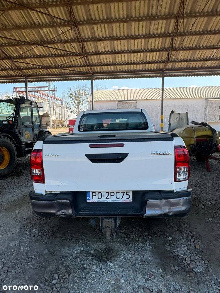 Toyota Hilux - 2