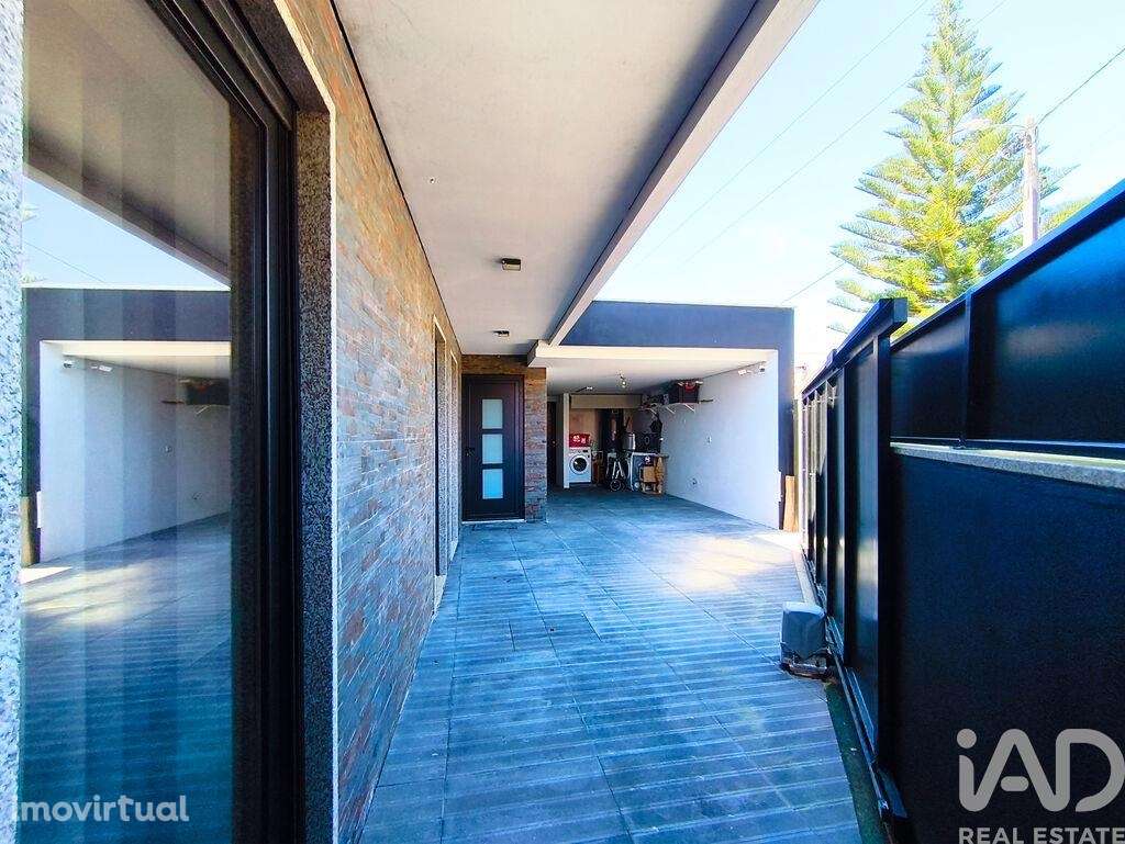 Moradia geminada T3 em Mazarefes e Vila Fria de 110 m2 - Grande imagem: 2/35