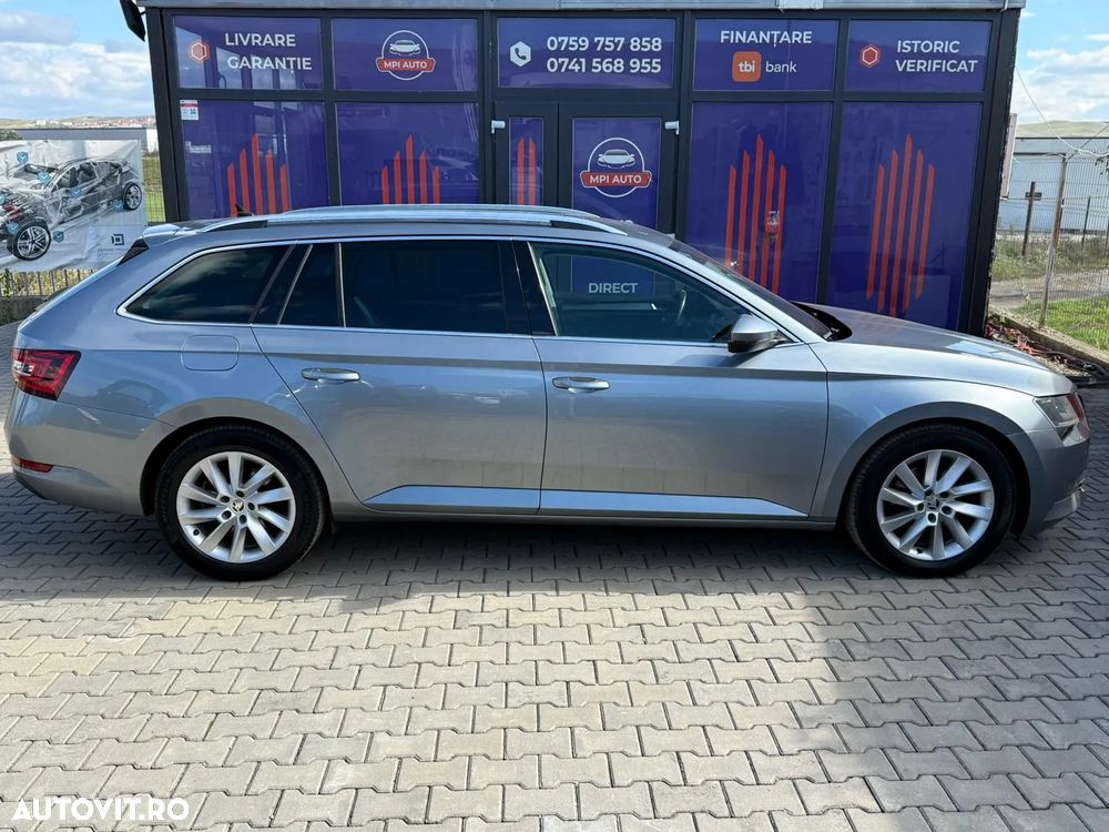 Skoda Superb 2.0 TDI DSG Ambition - 7