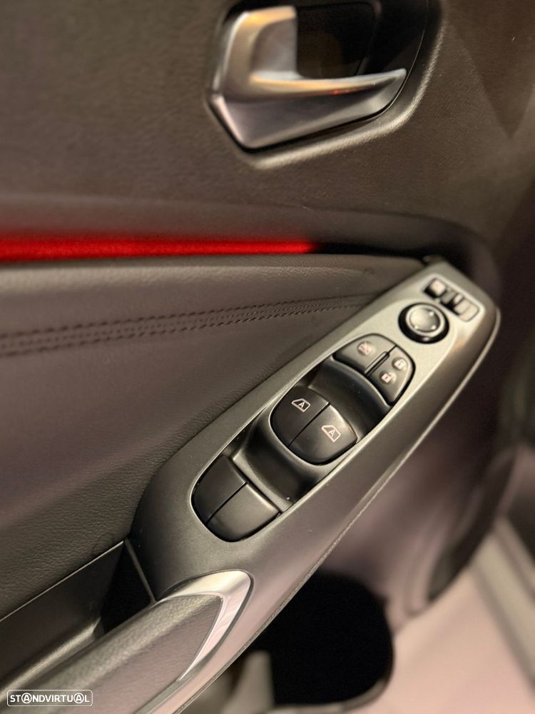 Nissan Juke 1.0 DIG-T Acenta DCT - 26