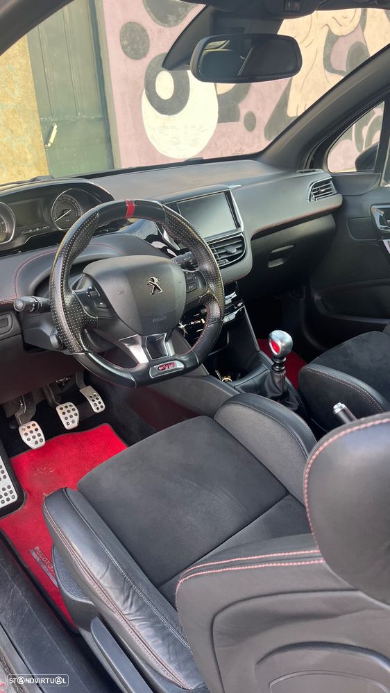 Peugeot 208 1.6 e-THP GTi by Sport - 2