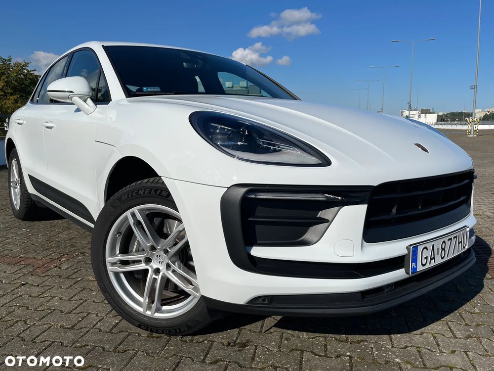 Porsche Macan Standard - 1