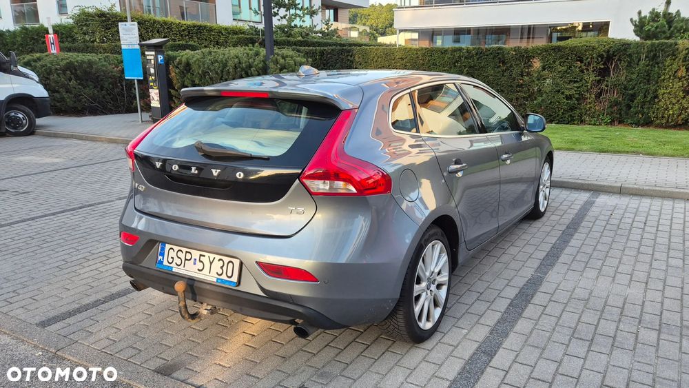 Volvo V40 T3 Drive-E Momentum - 38