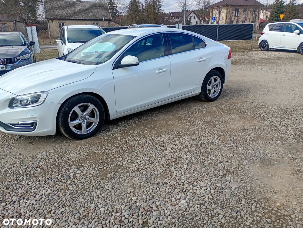 Volvo S60 D3 Geartronic Momentum - 14