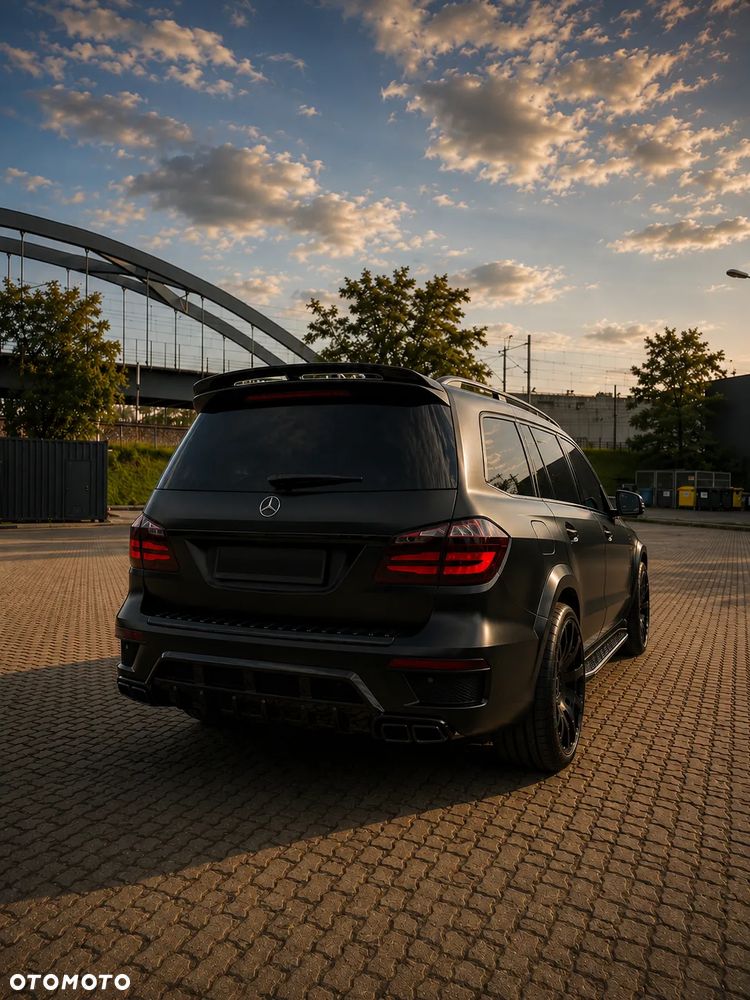 Mercedes-Benz GL 500 4-Matic - 3