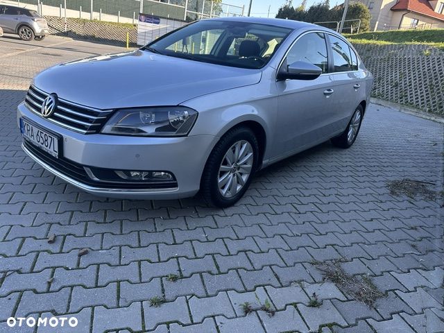 Volkswagen Passat 2.0 TDI Comfortline DSG - 6