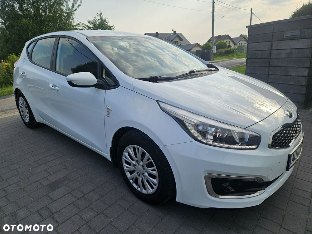 Kia Ceed - 1