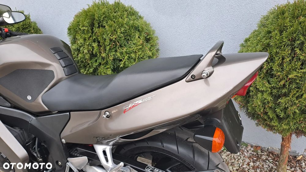 Honda CBR - 29