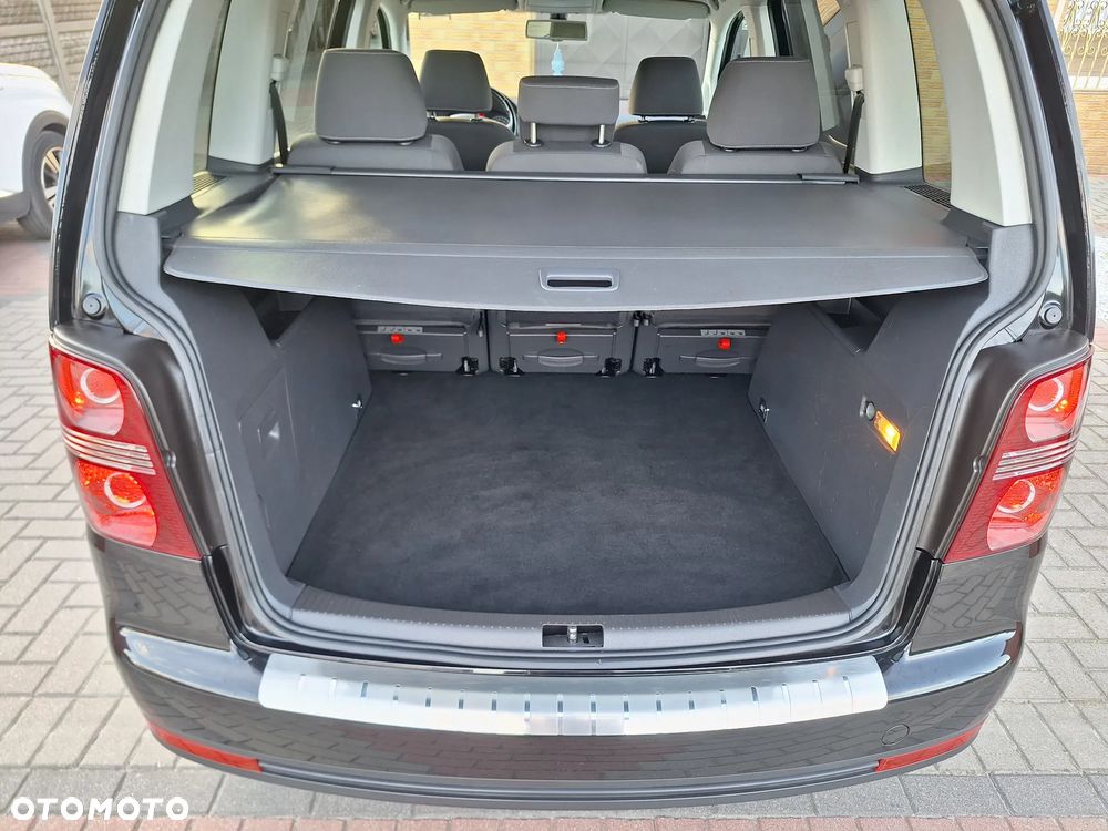 Volkswagen Touran 1.9 TDI DPF Highline - 25