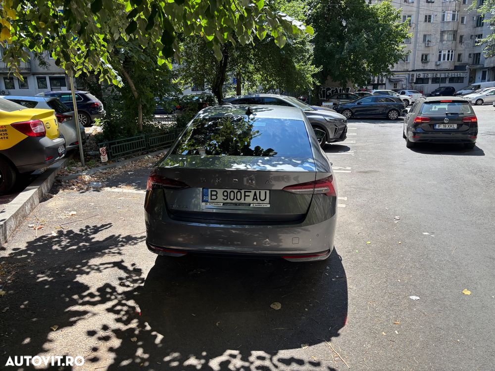 Skoda Octavia 2.0 TDI DSG Style - 3