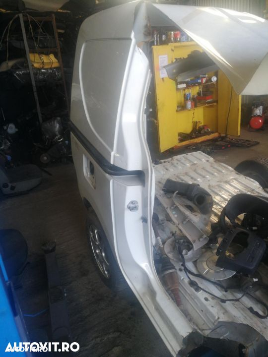 Aripa spate dacia dokker marfa - 3