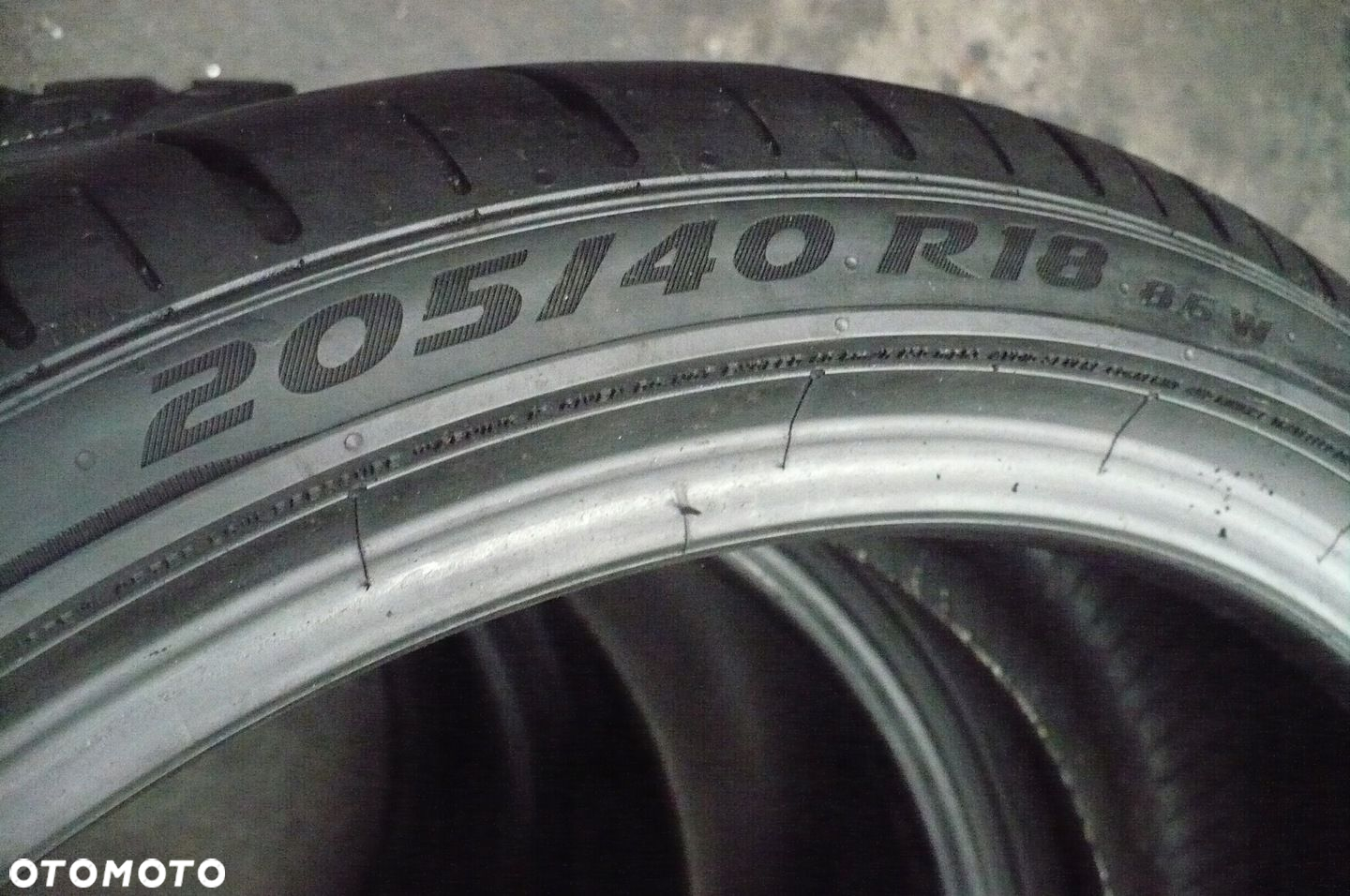 2x PIRELLI P Zero PZ4 RFT 205/40R18 5mm 5,1mm 2023 - 2