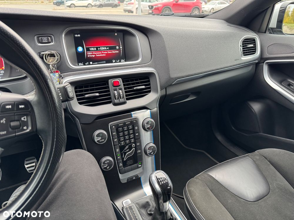 Volvo V40 - 13