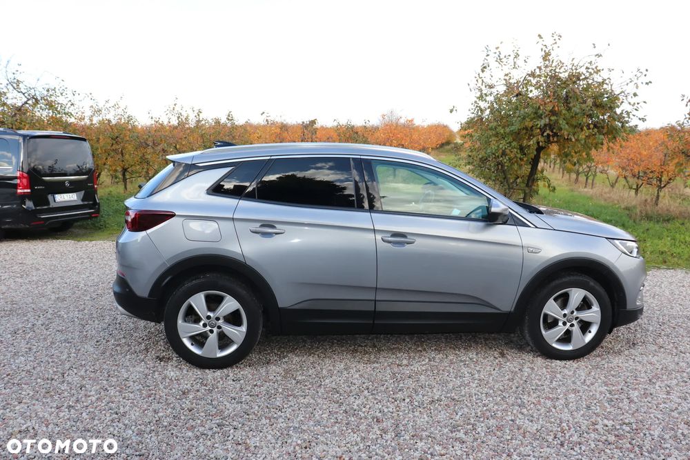 Opel Grandland X 1.5 D Start/Stop Business Elegance - 8