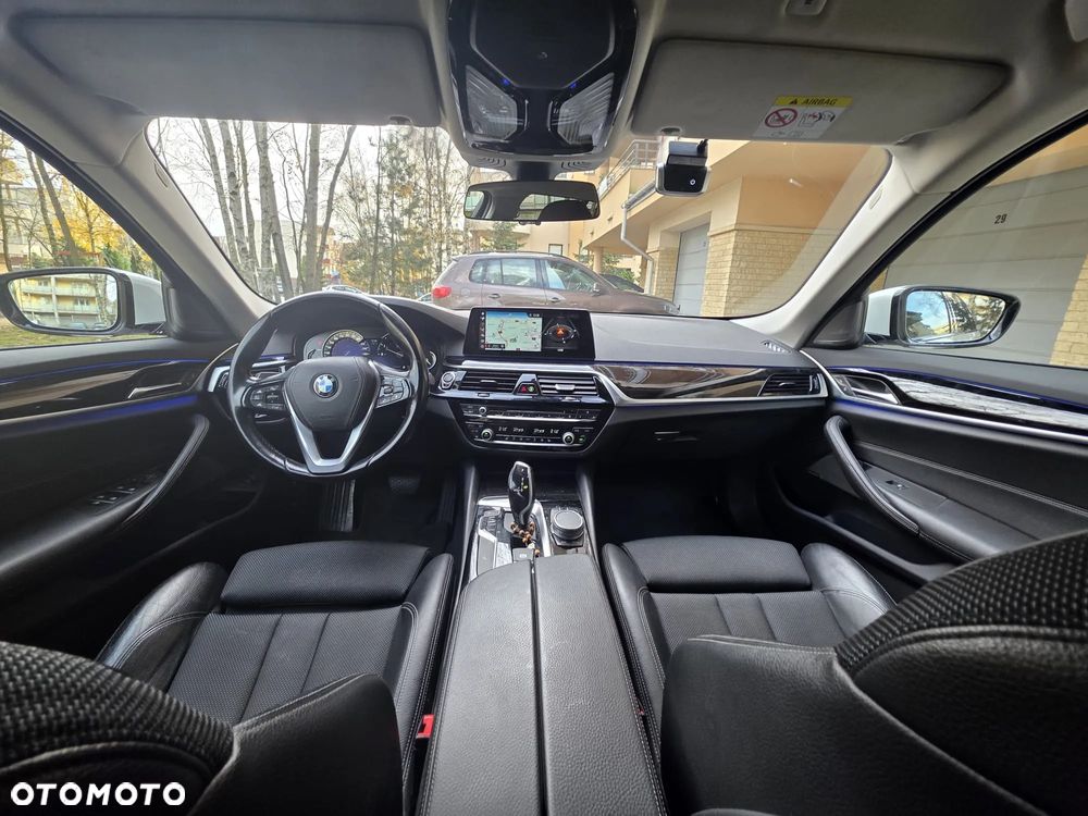 BMW Seria 5 520d Sport Line - 8