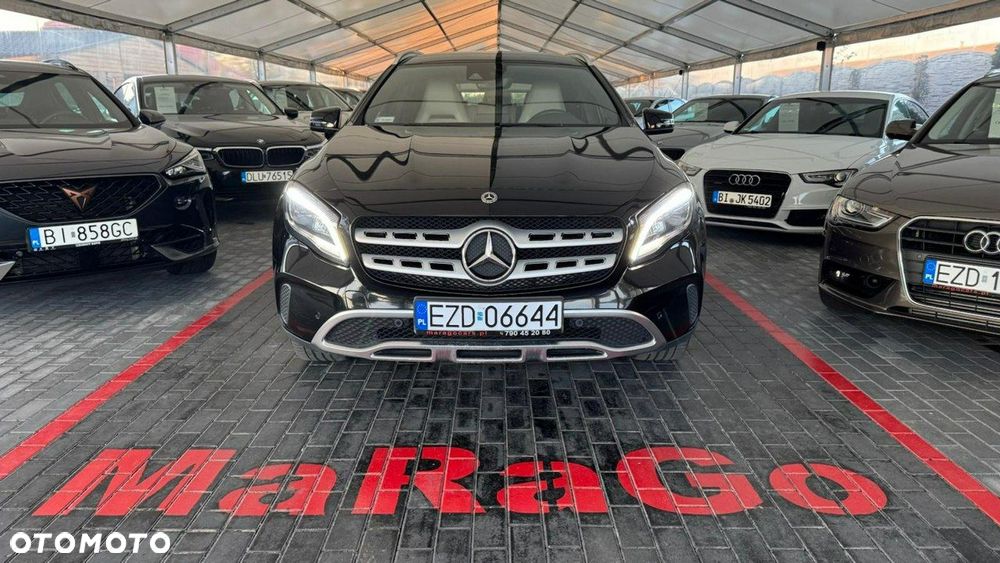 Mercedes-Benz GLA - 2
