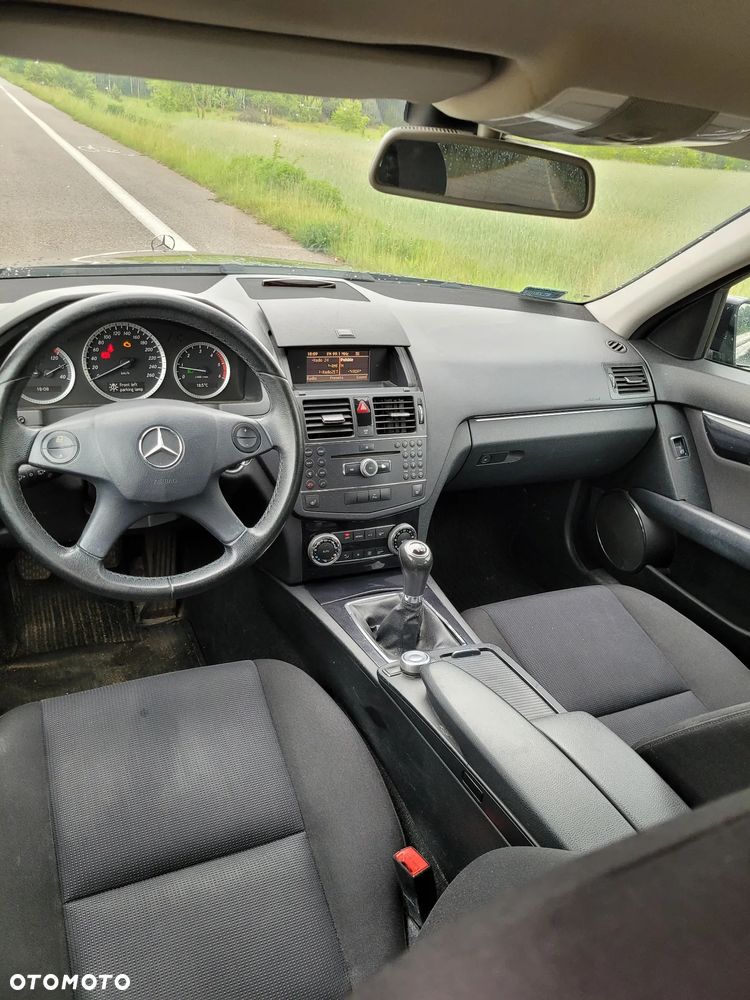 Mercedes-Benz Klasa C 220 CDI DPF Classic - 8