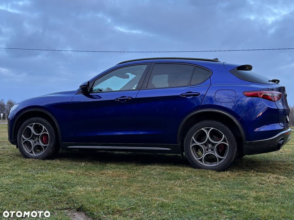 Alfa Romeo Stelvio 2.0 Turbo 16V AT8-Q4 Veloce - 2