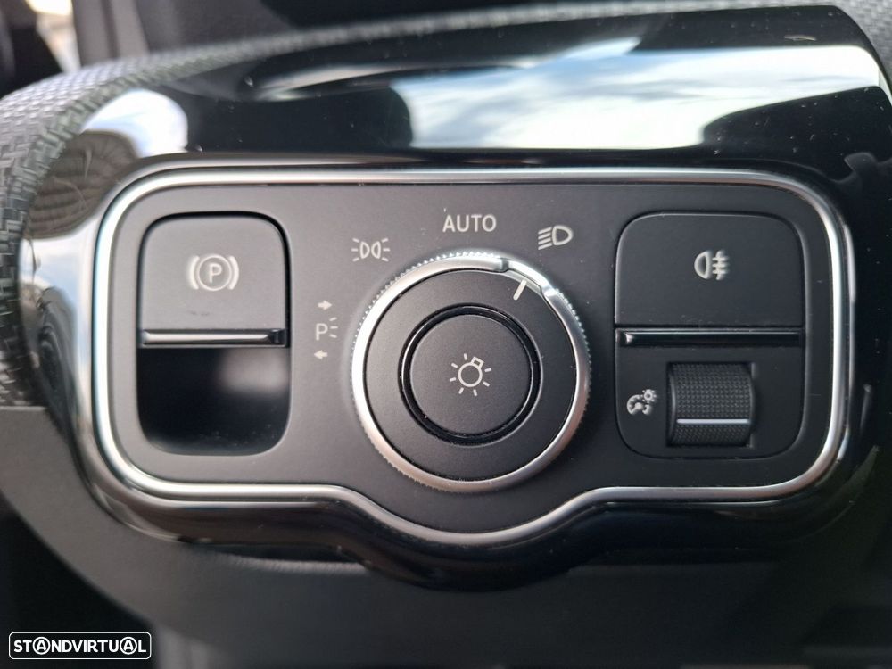 Mercedes-Benz CLA 180 d Shooting Brake Style Plus Aut. - 19