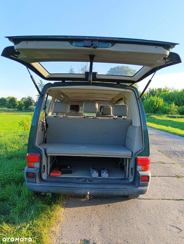 Volkswagen Multivan Standard - 4