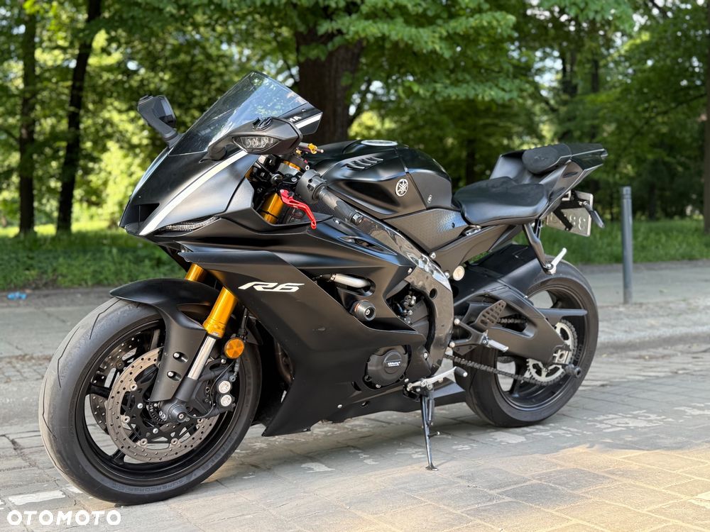 Yamaha R6 - 18