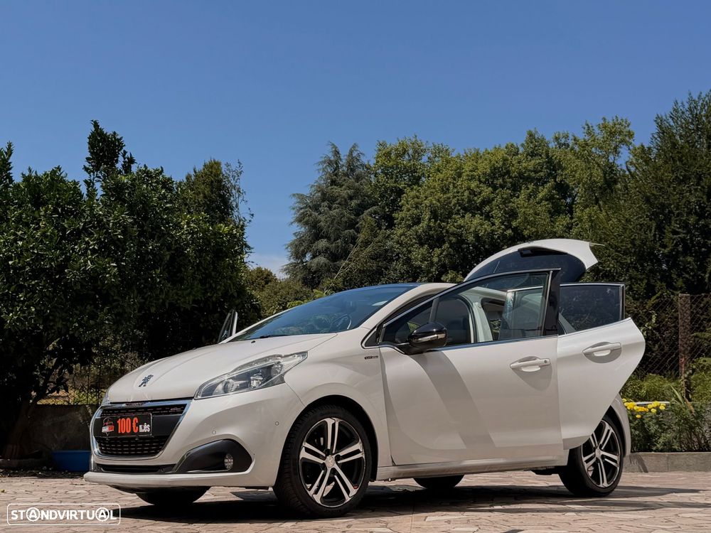 Peugeot 208 1.2 PureTech GT Line - 3