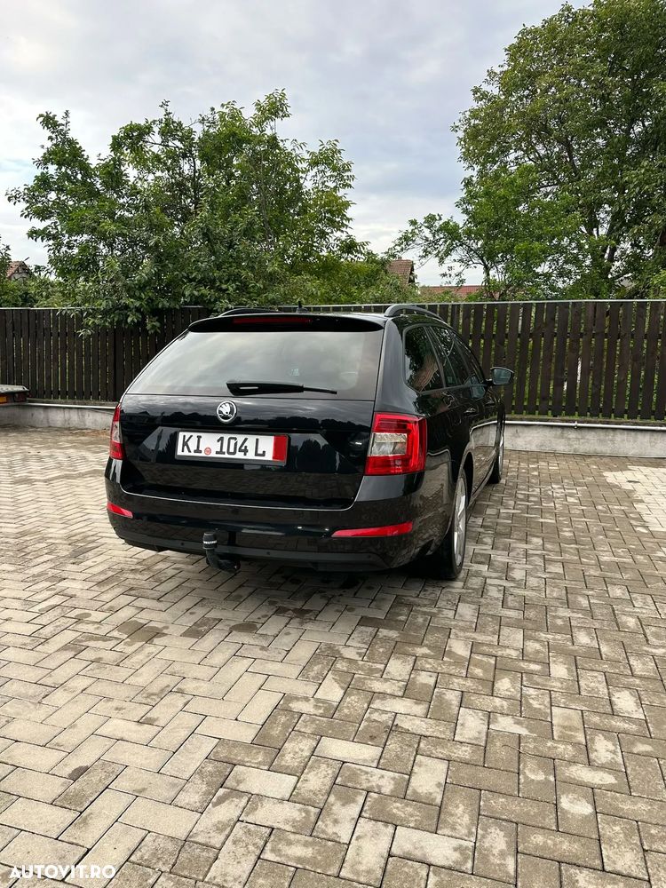 Skoda Octavia 2.0 TDI (Green tec) DSG Joy - 4