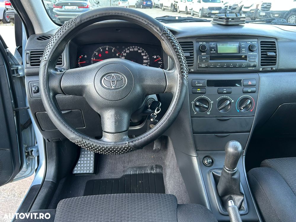 Toyota Corolla - 7