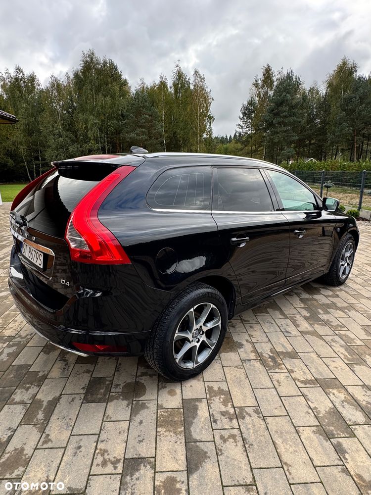 Volvo XC 60 D4 Drive-E Ocean Race - 3