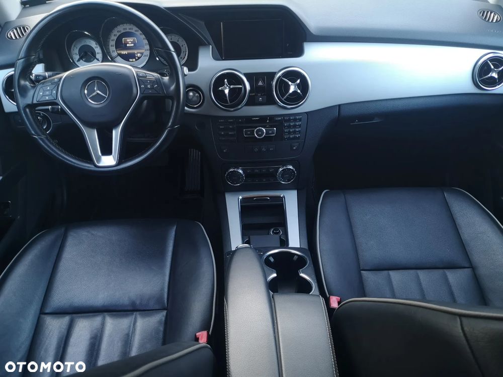Mercedes-Benz GLK 350 4-Matic - 8