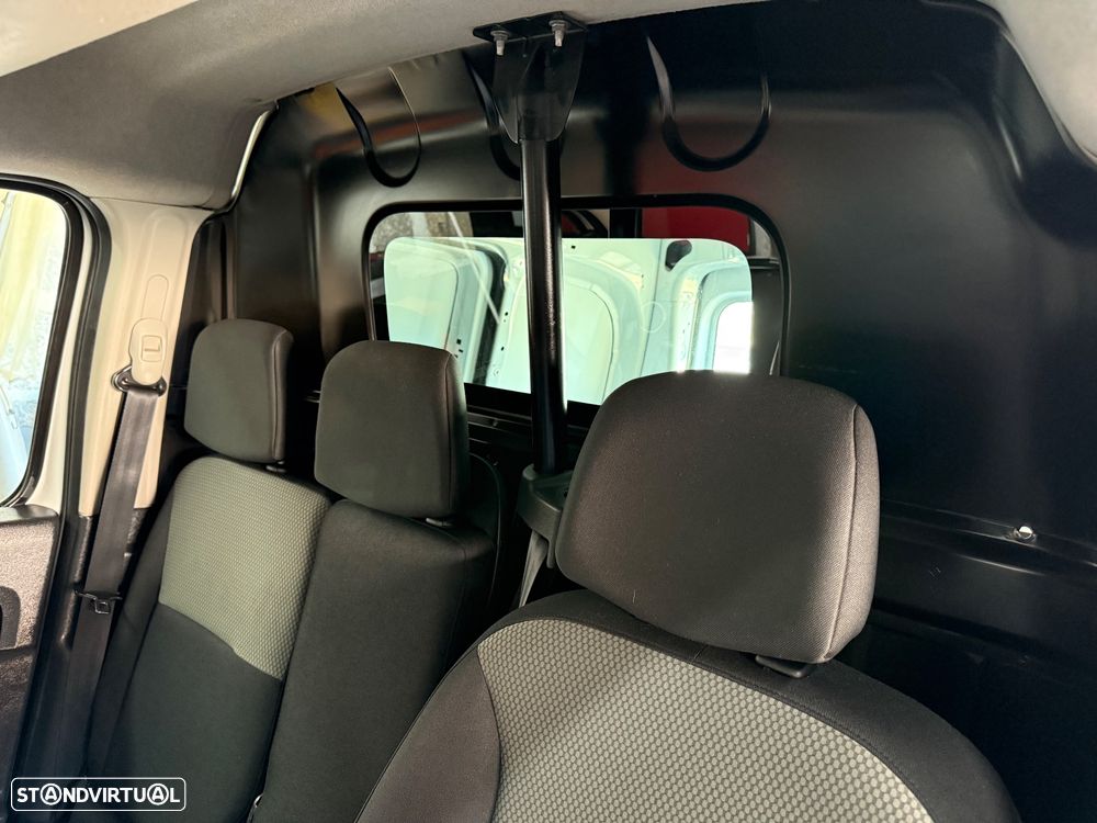 Renault KANGOO 1.5 DCI GPS - 39