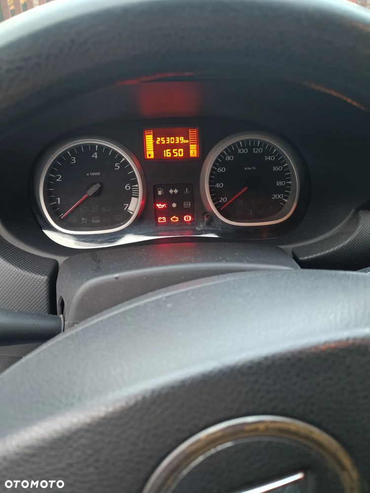 Dacia Duster 1.6 - 11