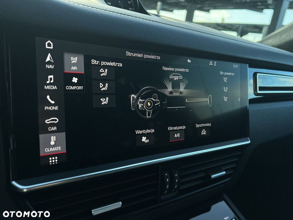 Porsche Cayenne GTS - 27