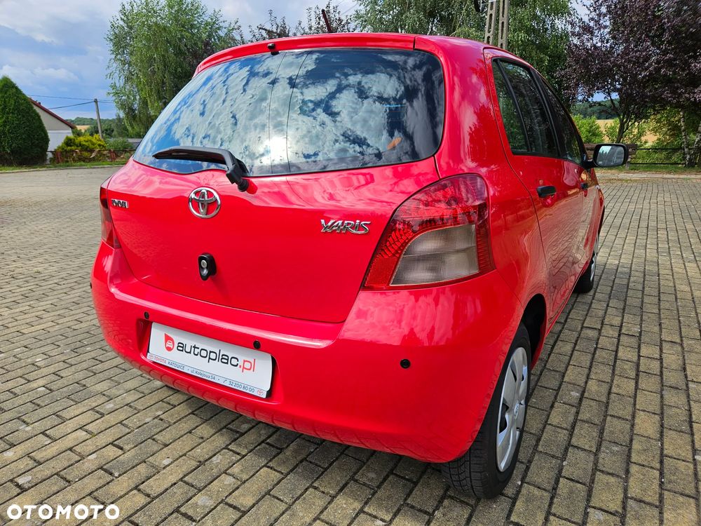 Toyota Yaris 1.0 Terra - 8