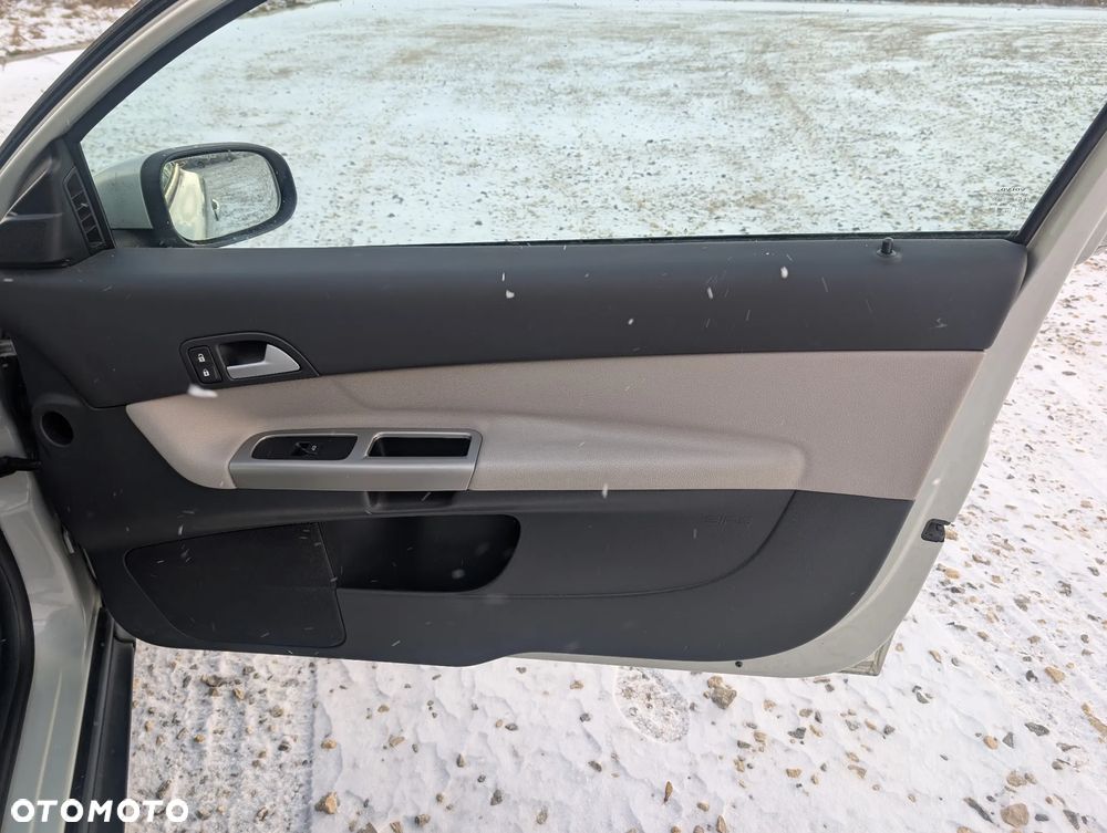 Volvo C30 2.0 Momentum - 28