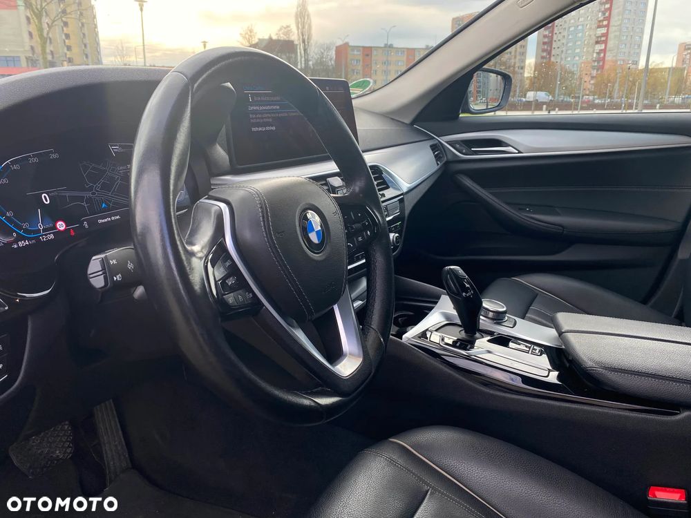 BMW Seria 5 518d - 4