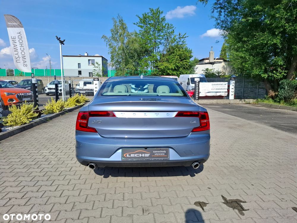 Volvo S90 - 32