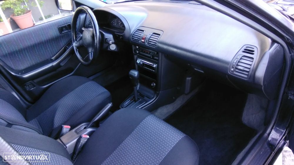 Mazda 323 - 15