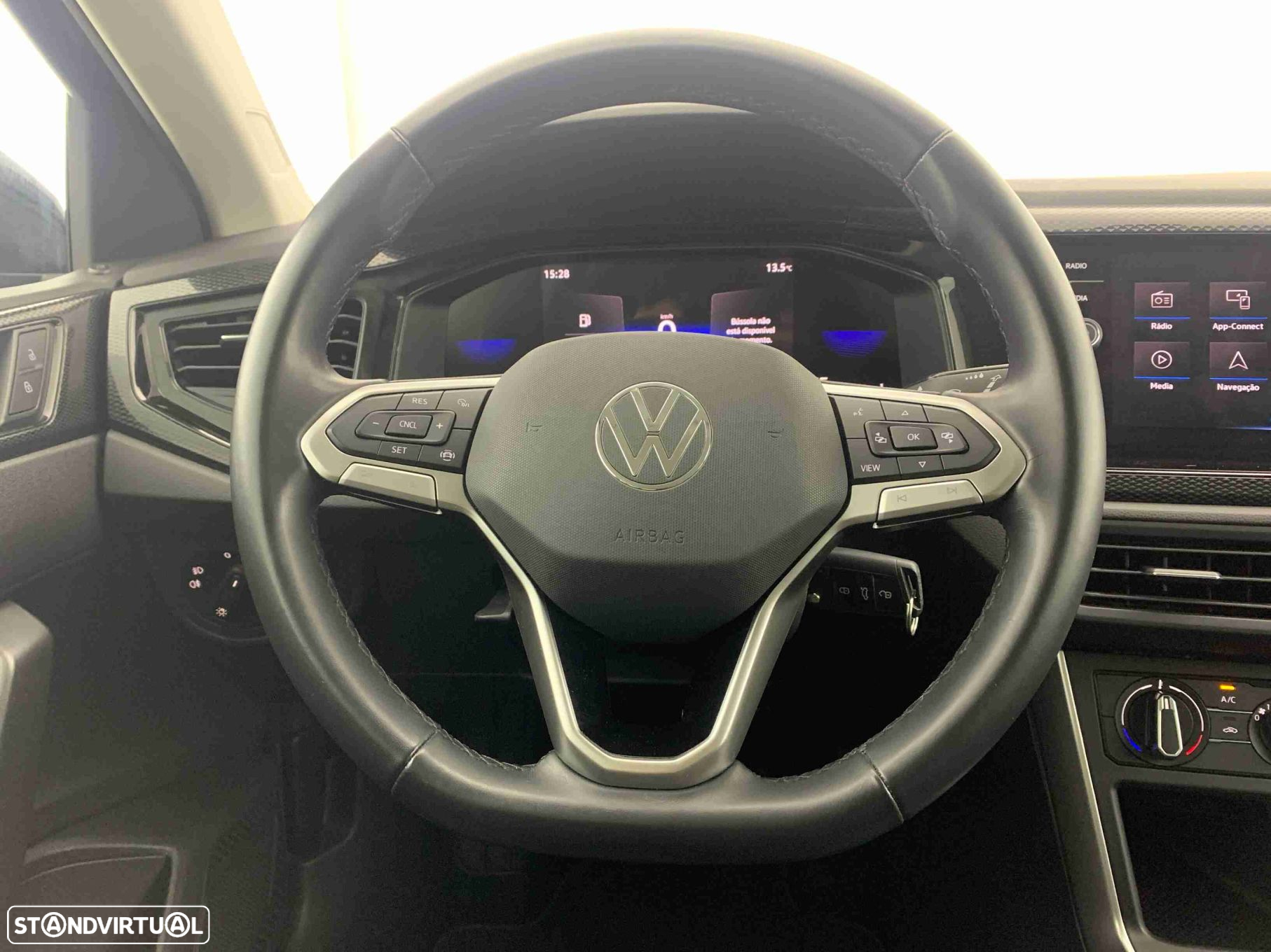 VW Polo 1.0 TSI Urban - 12