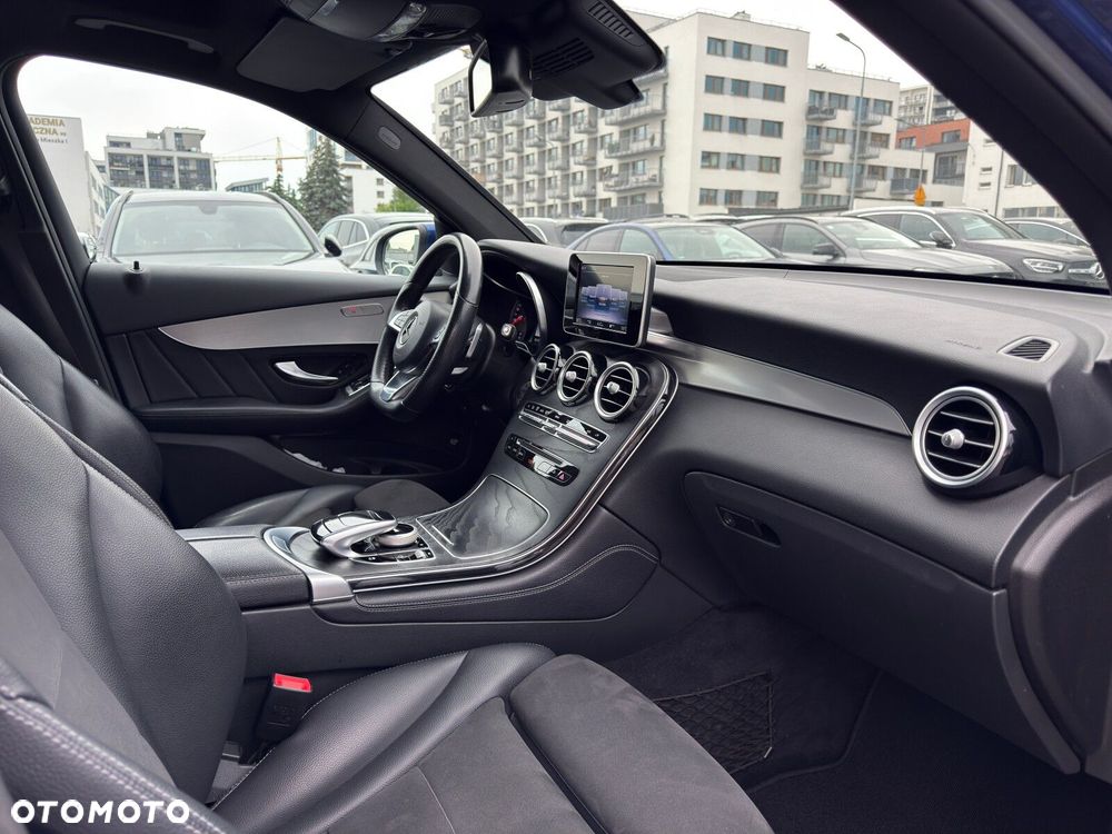 Mercedes-Benz GLC 250 4-Matic - 24
