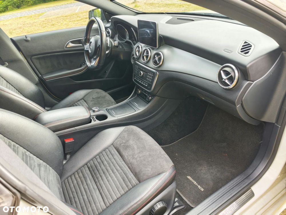 Mercedes-Benz CLA - 30