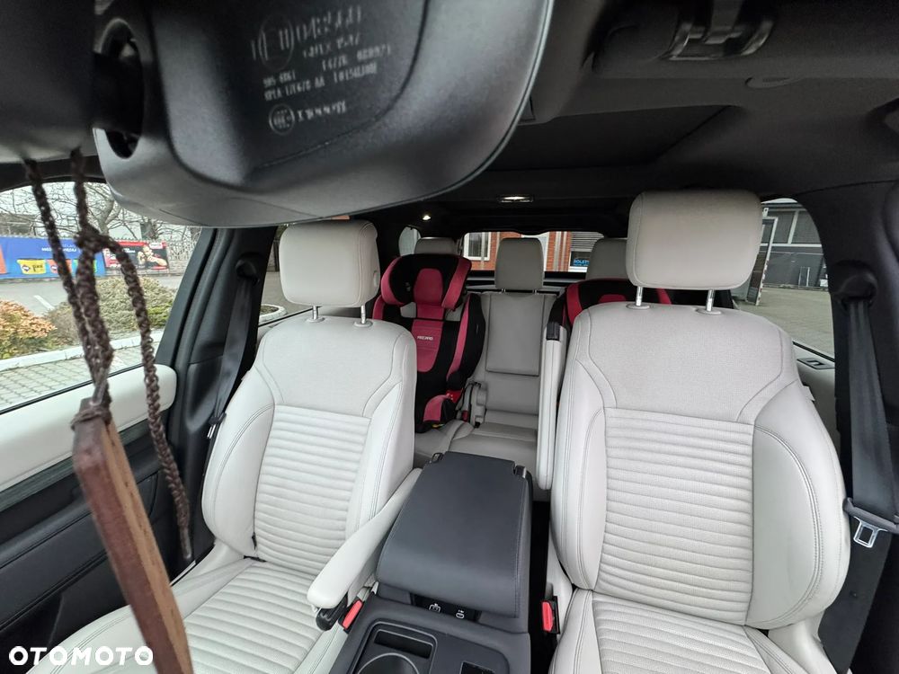 Land Rover Discovery 3.0 D250 mHEV SE - 4