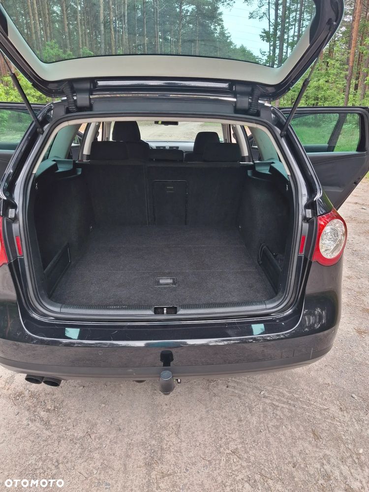 Volkswagen Passat - 19