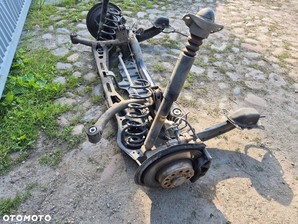 belka zawieszenie tył VW Passat B7 1.6 TDI - 5