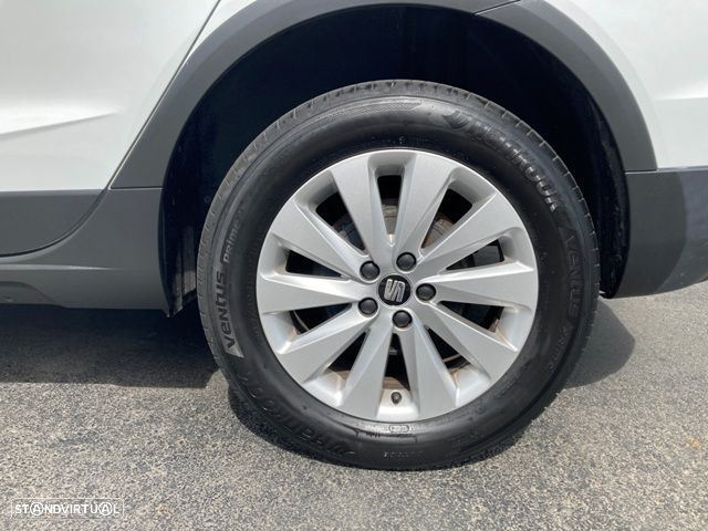 SEAT Arona 1.6 TDI Reference — fotografia 12