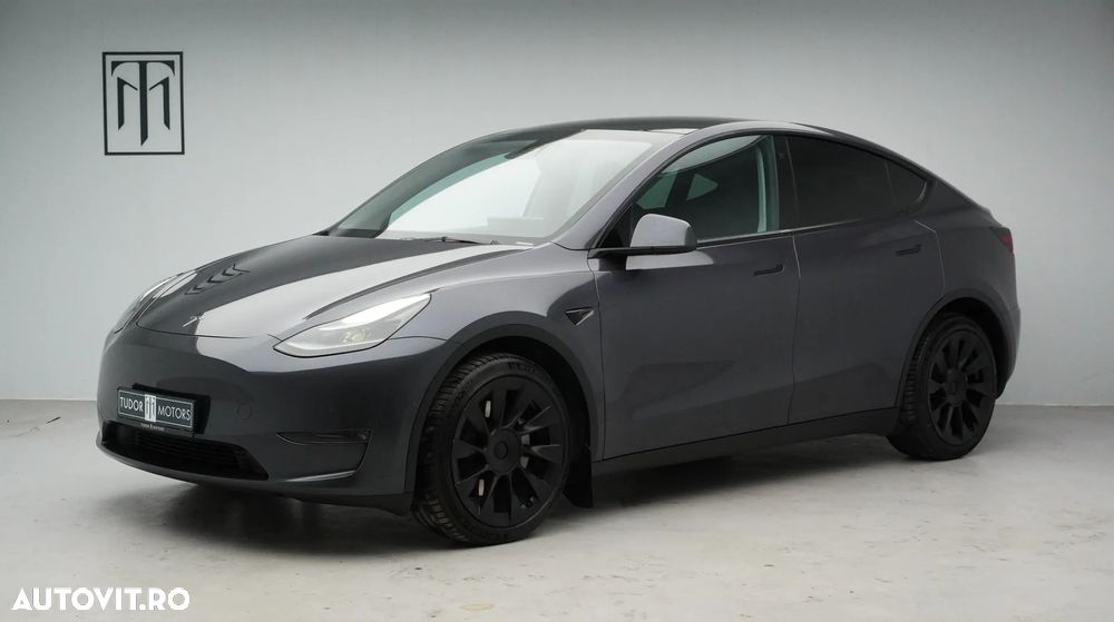 Tesla Model Y AWD Long Range - 2